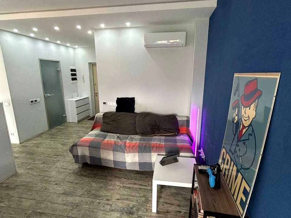 Квартира. Київ, Регенераторна вул., 4 к