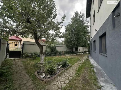 Продаж Дім