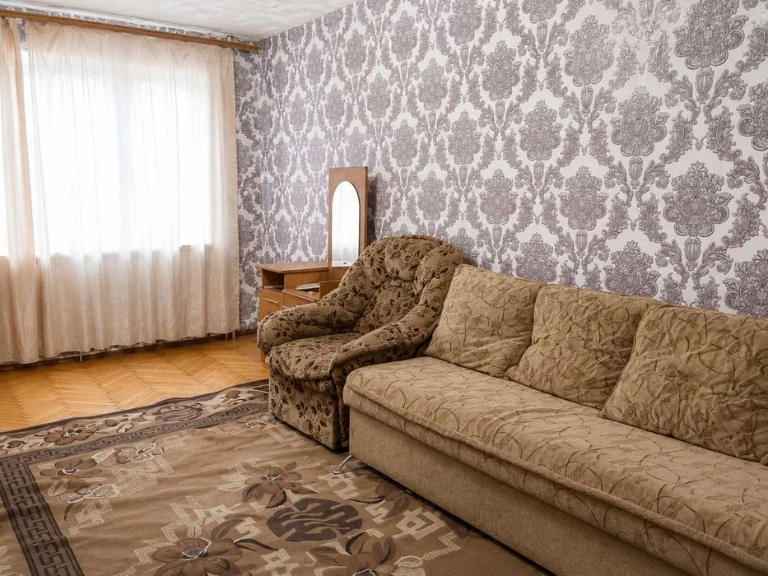 Продається 2-кімнатна квартира на вул. Бочарова