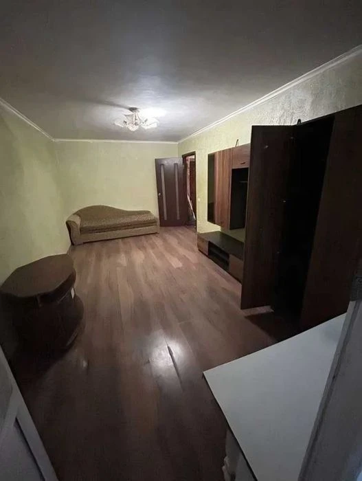 2-кімнатна квартира на Бочарова з власним підвалом