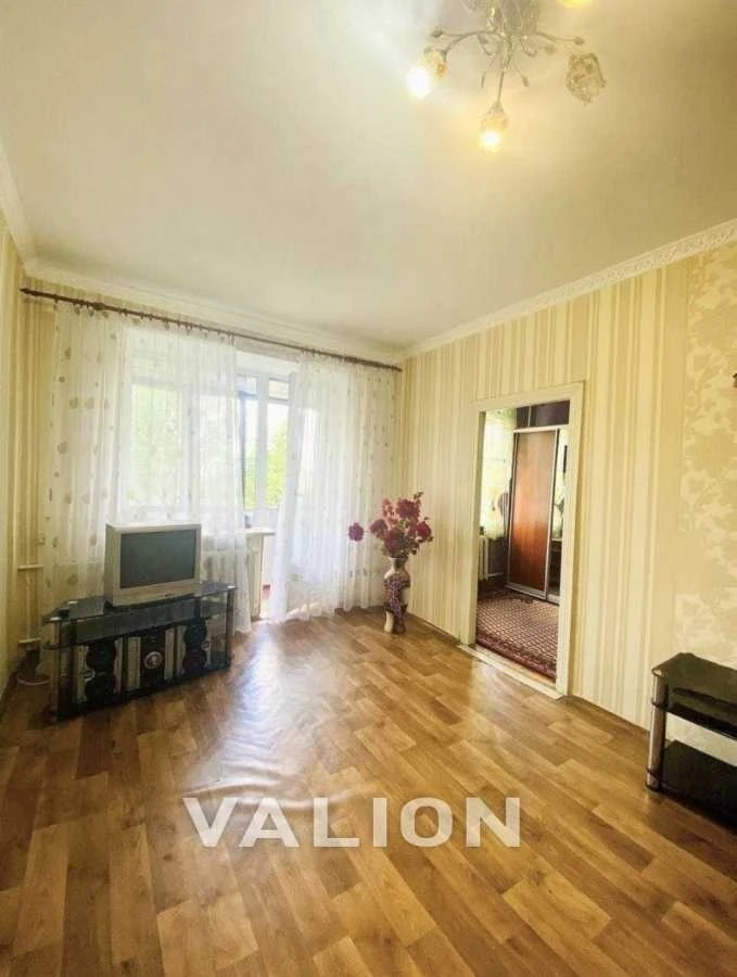 Продаж 3-кімнатної квартири 55.6 м², Новодарницька вул., 23/