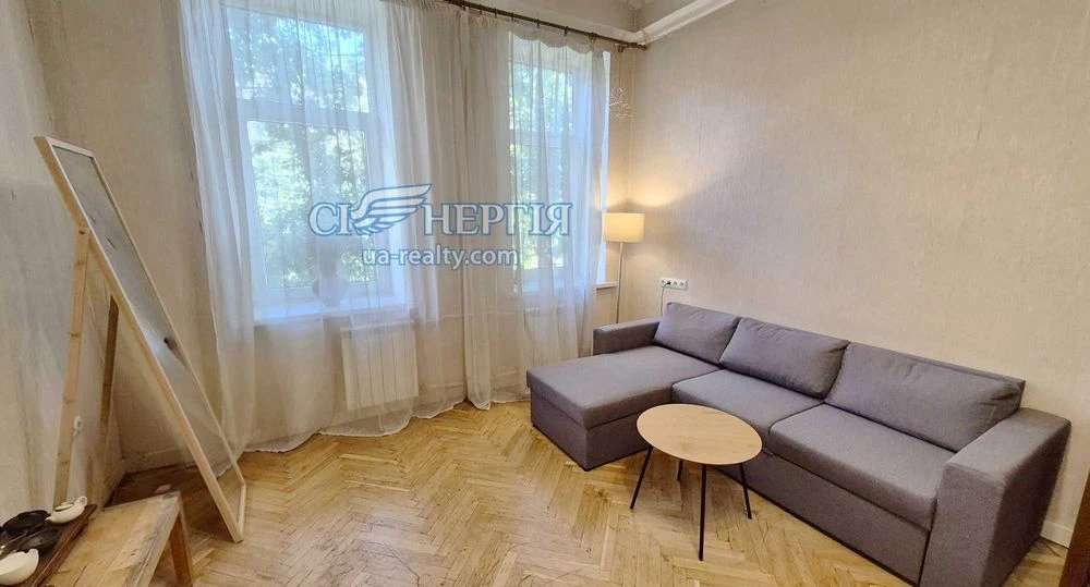 2-кімнатна 60.8 м.кв. Панаса Мирного, 9-Б ст.метро Печерська