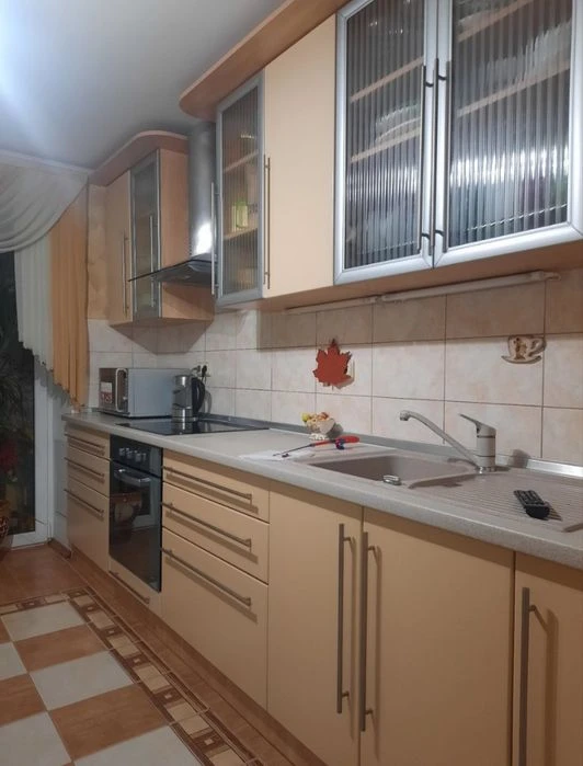 Продаж 3-кімнатної квартири по Бульвару Шевченка