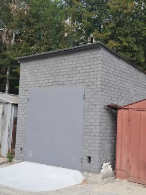 Продаж гаража по вул. Левка Лук'яненка, А/К 10 А, ТРЦ " Голі