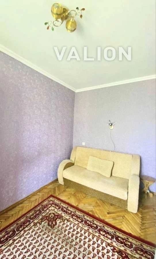 Продаж 3-кімнатної квартири 55.6 м², Новодарницька вул., 23/