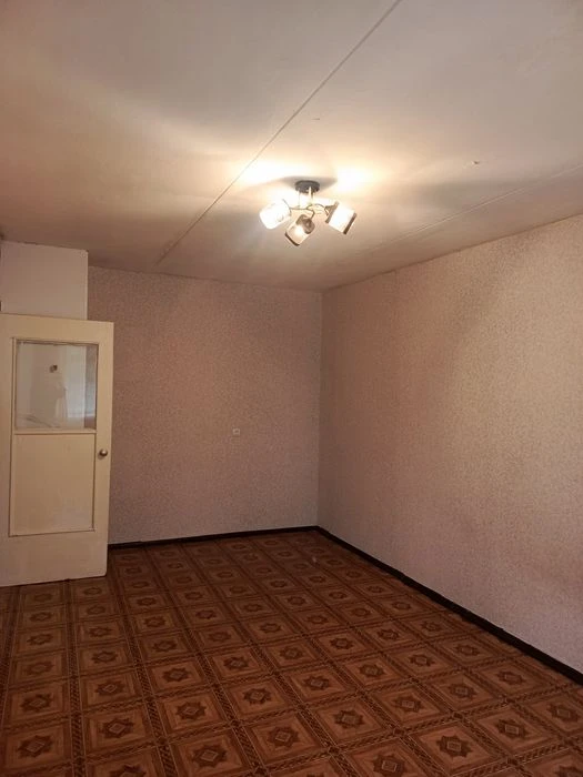 Продаж 1 к.кв Л. Лук'яненко 51.Перший поверх