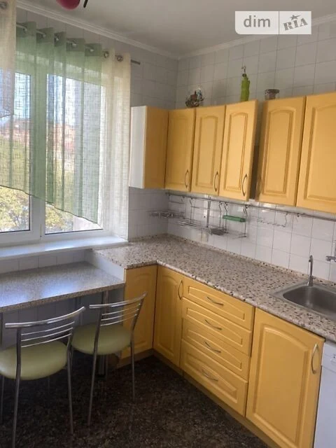 Продаж 3к квартири 68 кв. м на вул. Деміївська 53 • ID 34890
