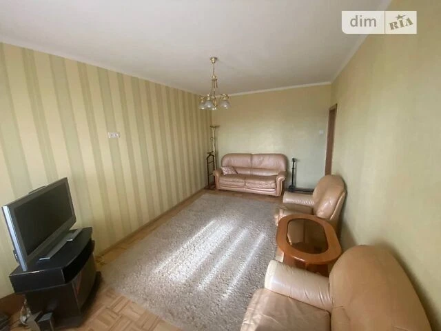 Продаж 3к квартири 68 кв. м на вул. Деміївська 53 • ID 34890