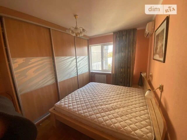 Продаж 3к квартири 68 кв. м на вул. Деміївська 53 • ID 34890