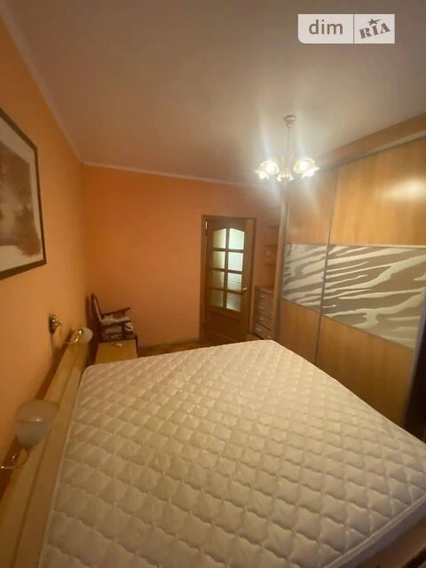 Продаж 3к квартири 68 кв. м на вул. Деміївська 53 • ID 34890
