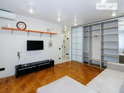 Продаж 1к квартири 30 кв. м на вул. Бастіонна 1/36 • ID 3489