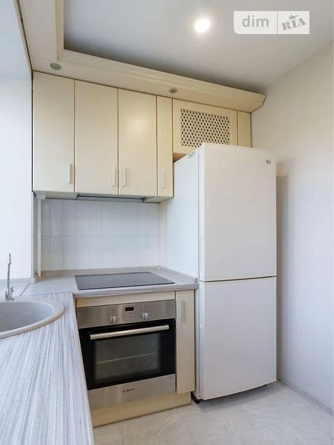 Продаж 1к квартири 30 кв. м на вул. Бастіонна 1/36 • ID 3489