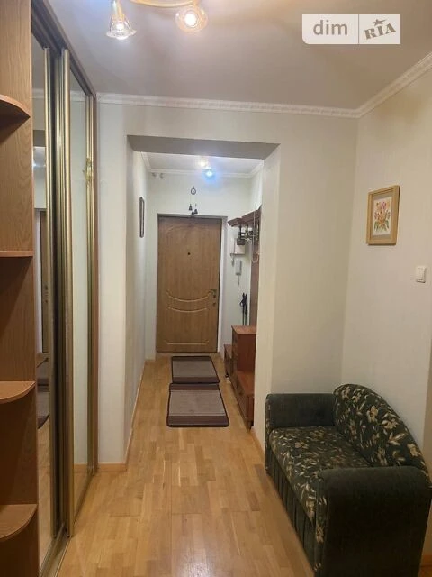 Продаж 3к квартири 85.2 кв. м на вул. Василя Верховинця 10 •