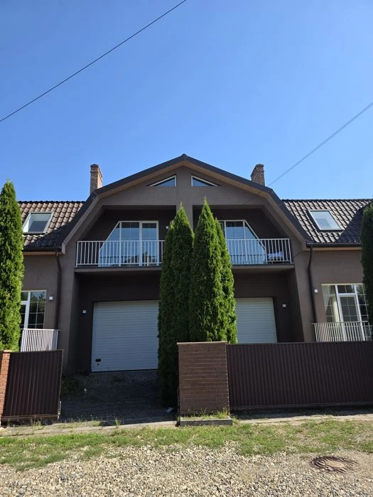 Продаж будинок 1/2 дуплекс Чернівці