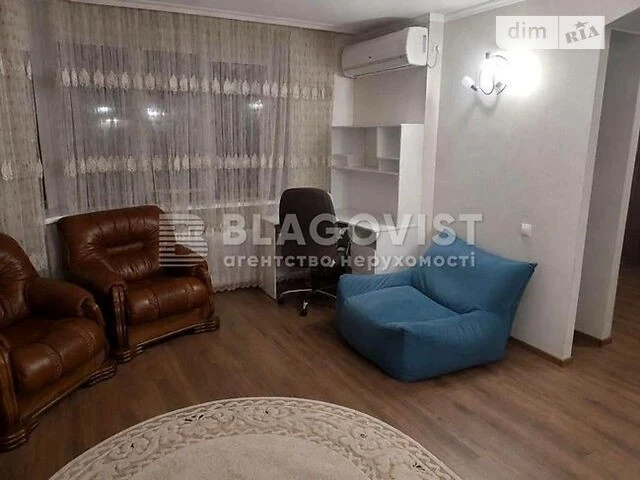 For sale 3-room apartment 107 sq. m on Yerevanska st. 30 • ID 3461