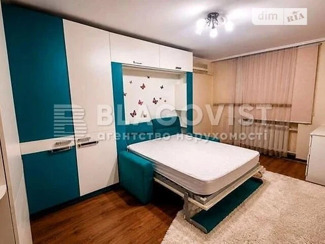 For sale 3-room apartment 107 sq. m on Yerevanska st. 30 • ID 3461