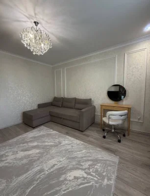3 кімнатна квартира з ремонтом в парковій зоні