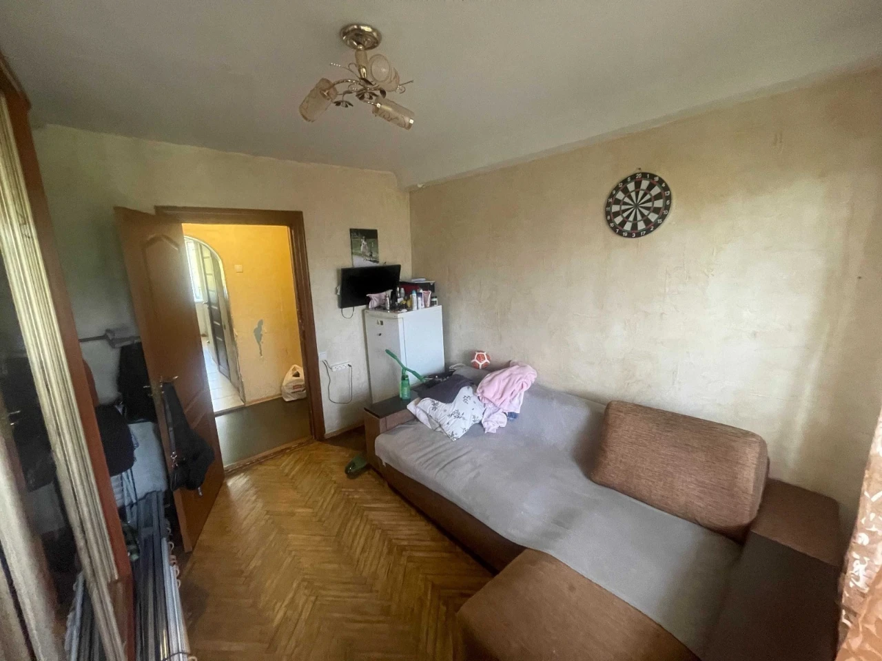 Продам 4-кв 77м2, вул. Космічна 5, метро Чернігівська