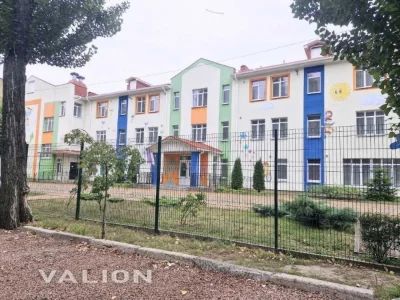 Продаж 3-кімнатної квартири 55.6 м², Новодарницька вул., 23/