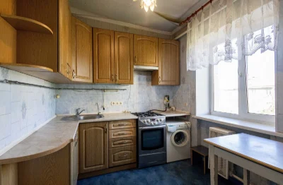Продаж 2-х кімнатної квартири Багалія 11