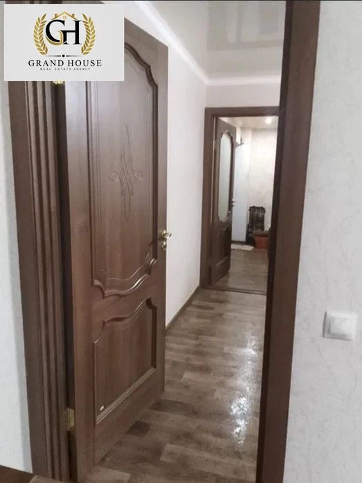 Продам двокімнатну квартиру. Вулиця Шатіла.
