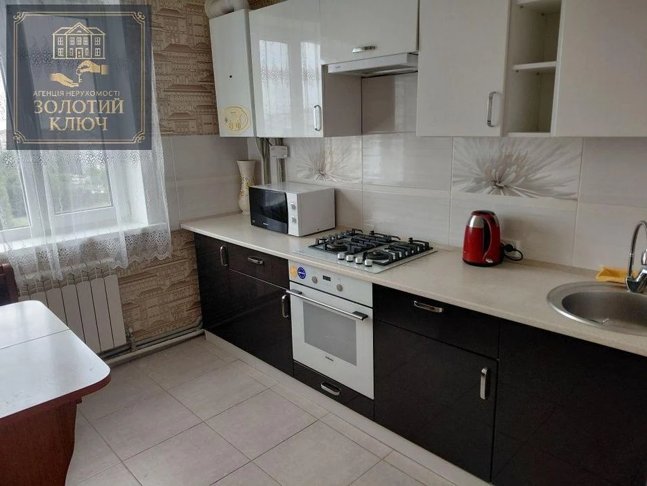 Продам 2 кімнатну квартиру на Попова