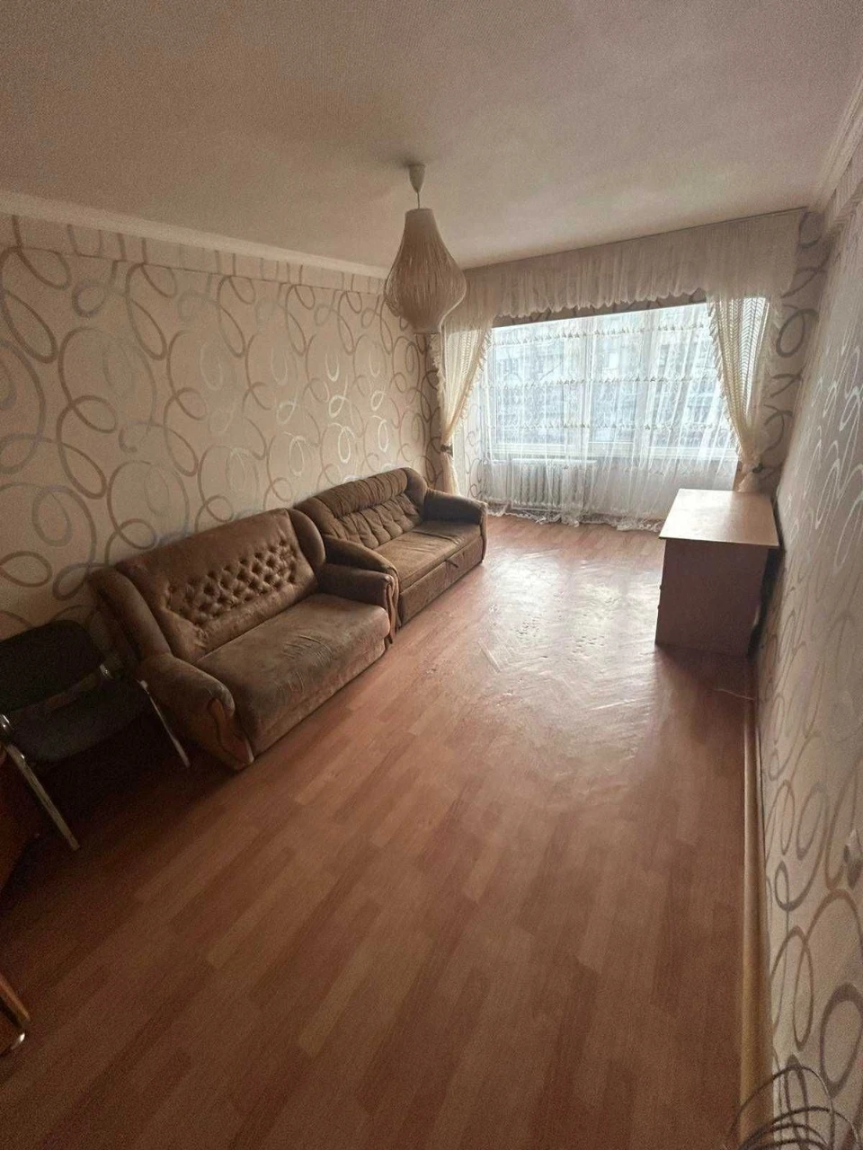 Сдам 2-ком. кв. метро 10 минут, ул. Василя Іваниса 11 (Матею