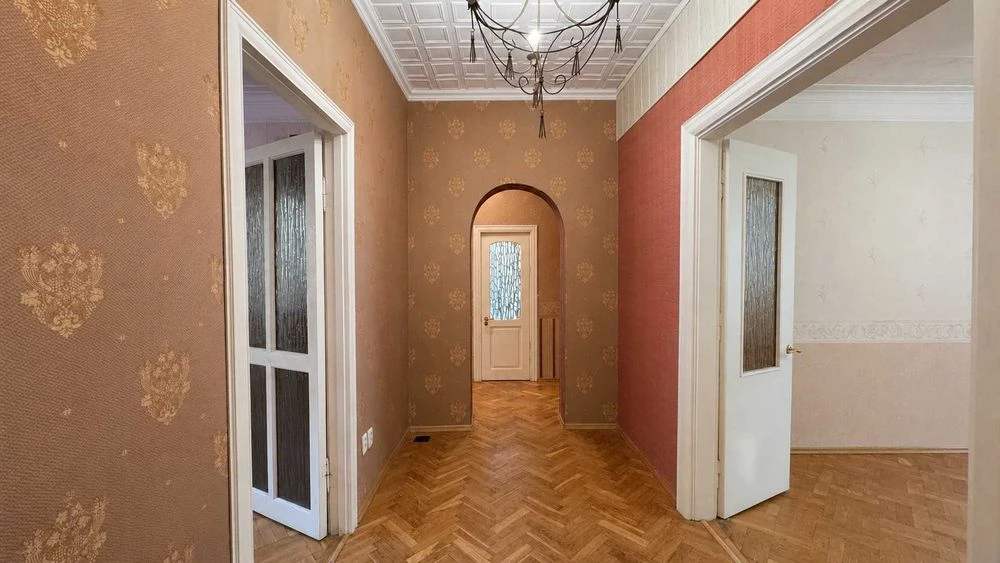 ПОМЕШКАННЯ 80/52,5 м², 2 санвузли, підвал, бомбосховище та В