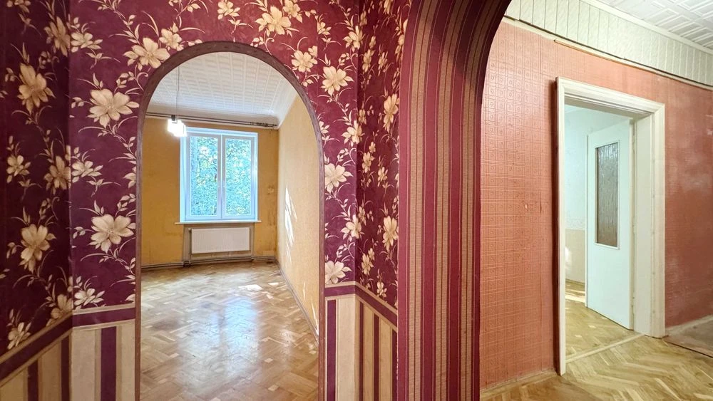 ПОМЕШКАННЯ 80/52,5 м², 2 санвузли, підвал, бомбосховище та В