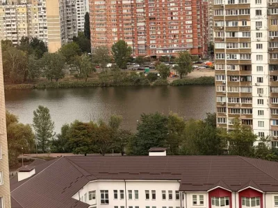 Квартира. Київ, Драгоманова вул.