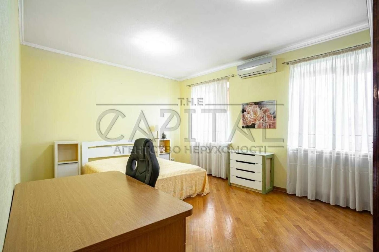 Оренда автономного будинку 328 м² біля метро Святошино 10 со
