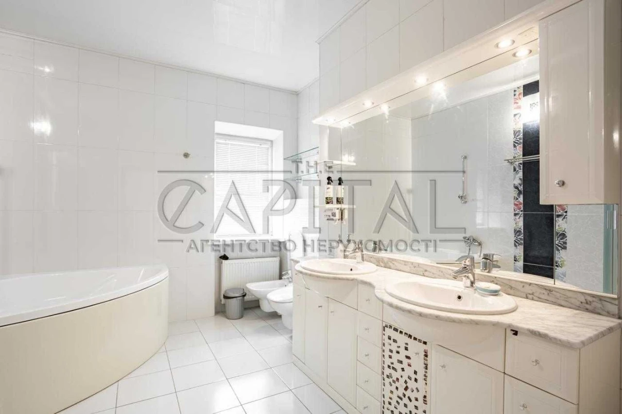 Оренда автономного будинку 328 м² біля метро Святошино 10 со