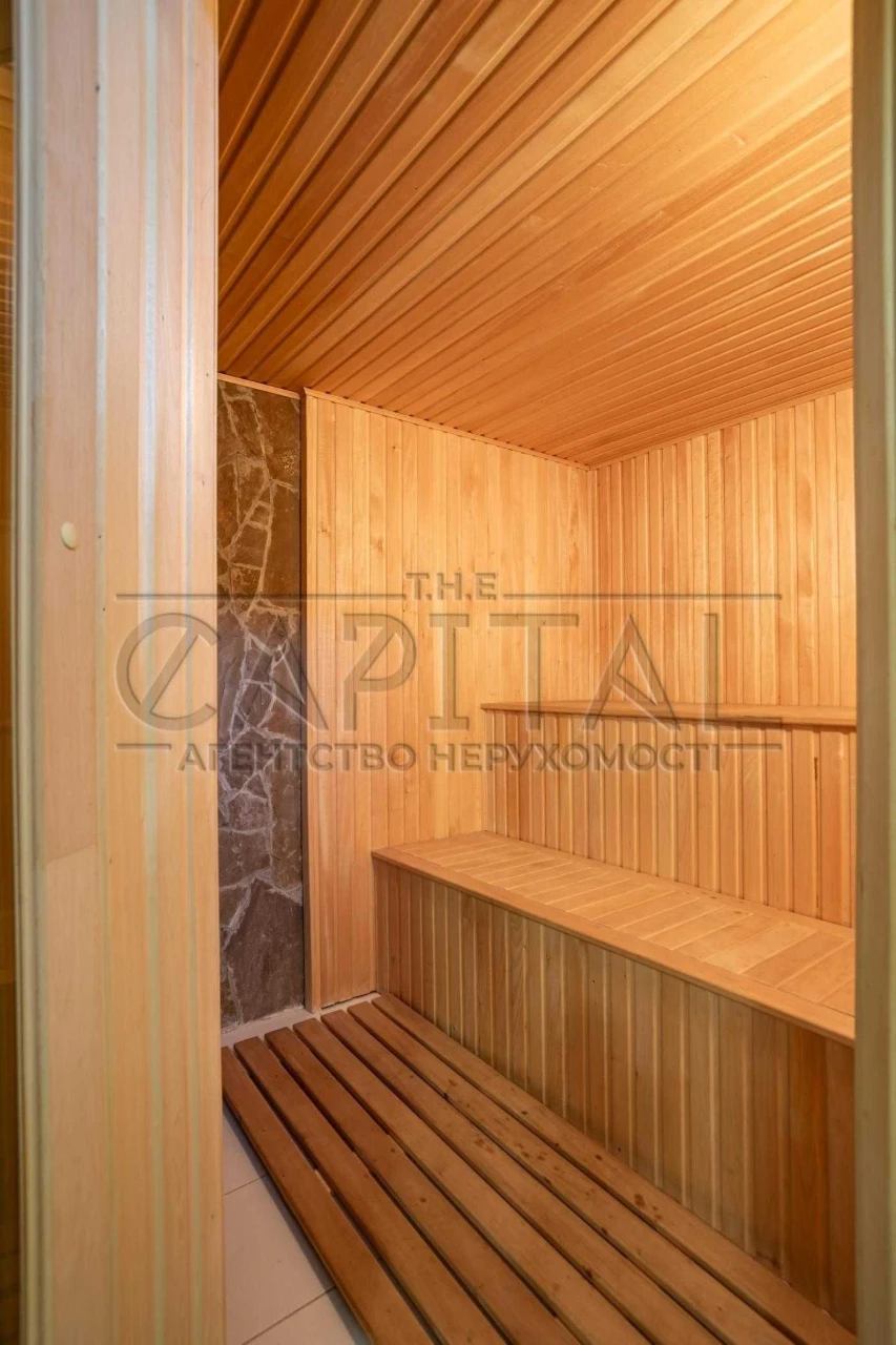Оренда автономного будинку 328 м² біля метро Святошино 10 со