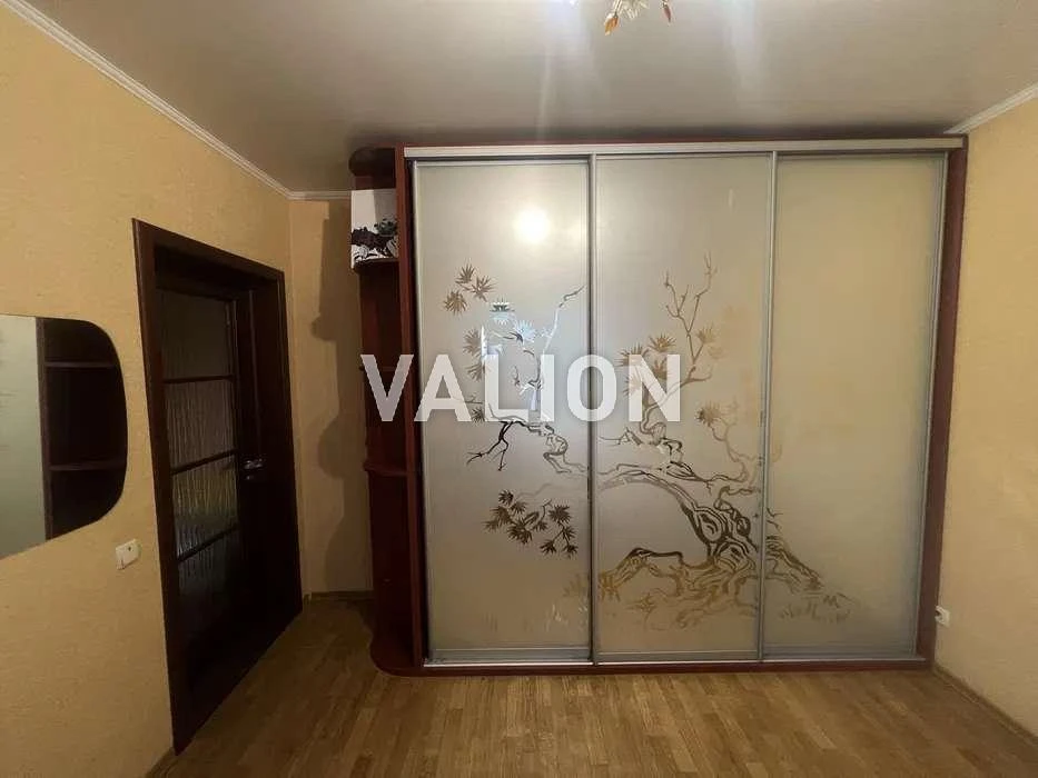 Продаж 3-к квартири вул. Героїв Маріуполя 7