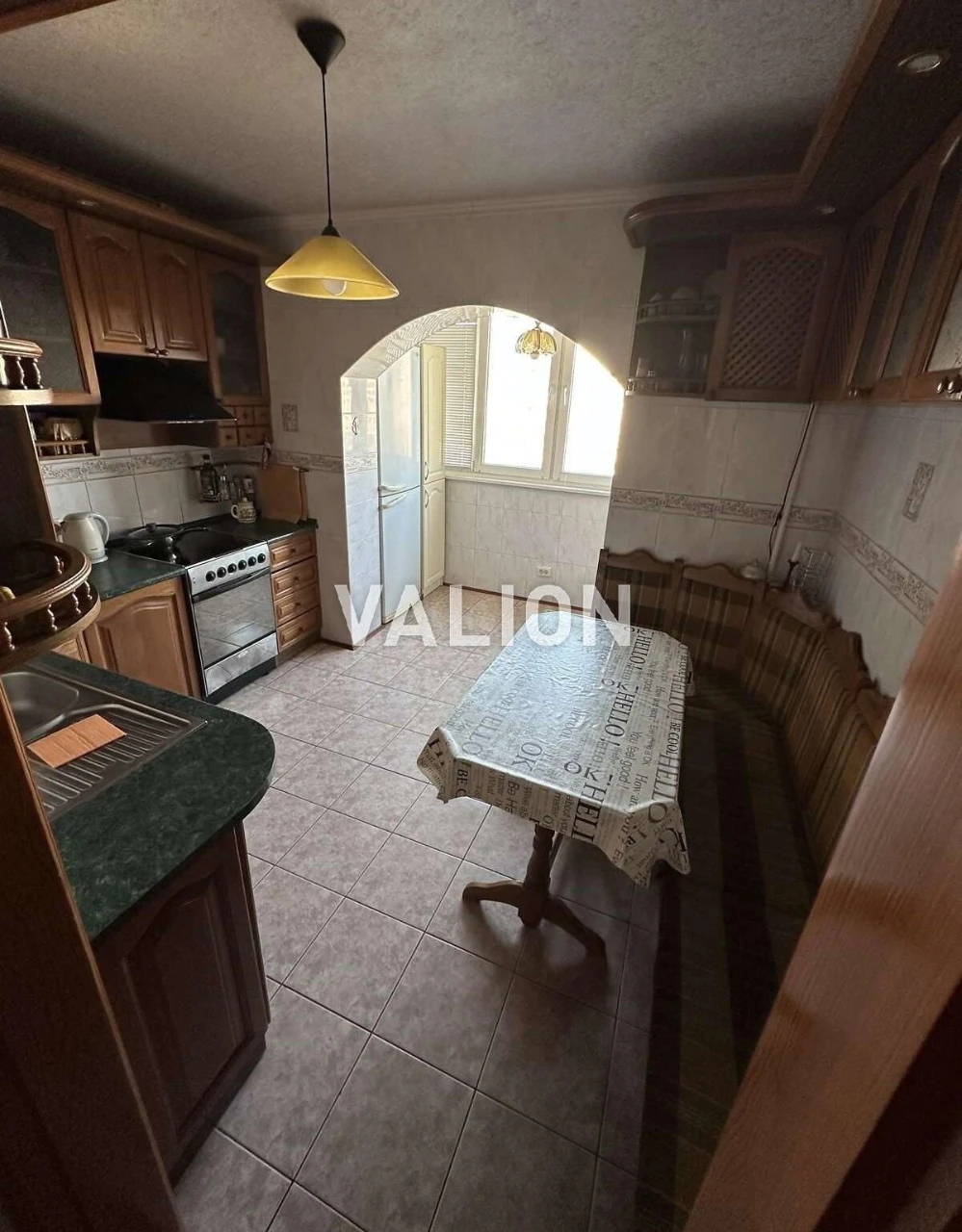 Продаж 3-к квартири вул. Милославська 37