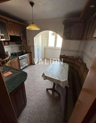 Продаж 3-к квартири вул. Милославська 37