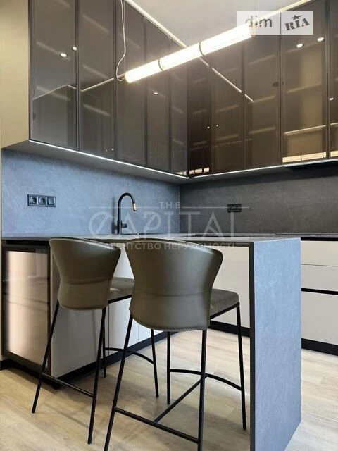 Sale of 1-room apartment 37 sq. m. on Andriy Verkhoglyada St. 14A •