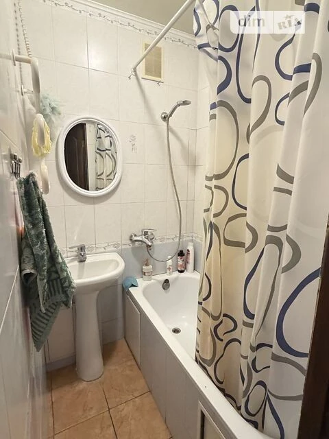Продаж кімнати 12.3 кв. м на вул. Азербайджанська 8Б • ID 34
