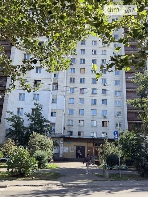 Продаж кімнати 12.3 кв. м на вул. Азербайджанська 8Б • ID 34