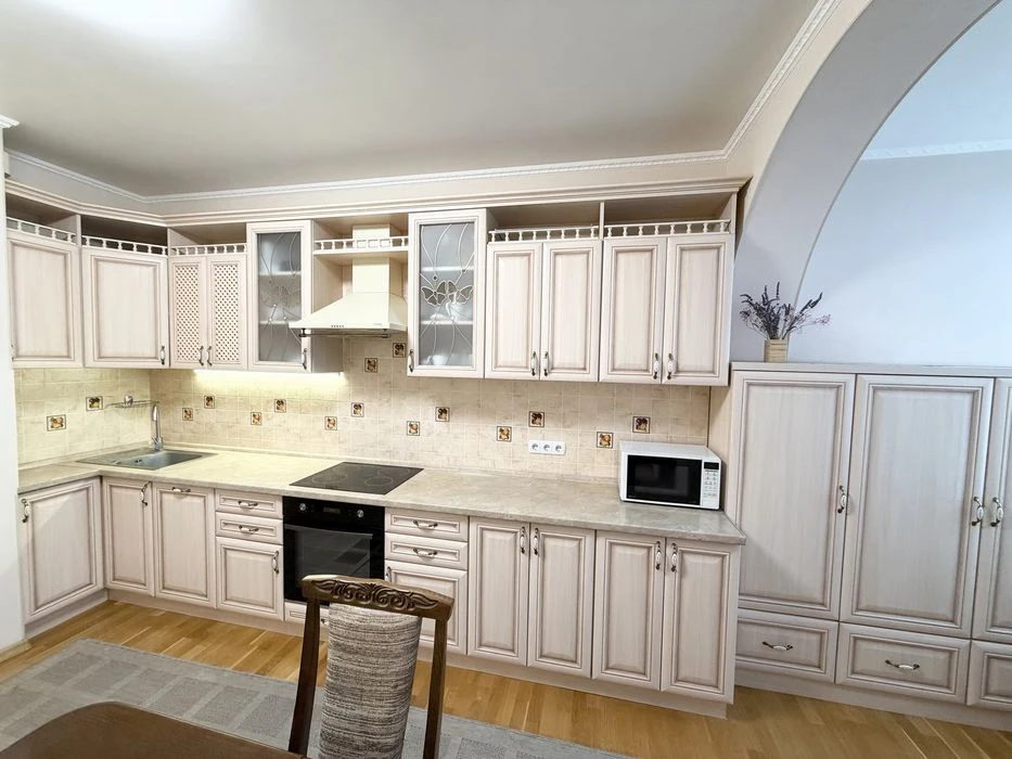 Продаж 3к квартири Генератор. ЖК Троєщина 104м2 з гарним рем
