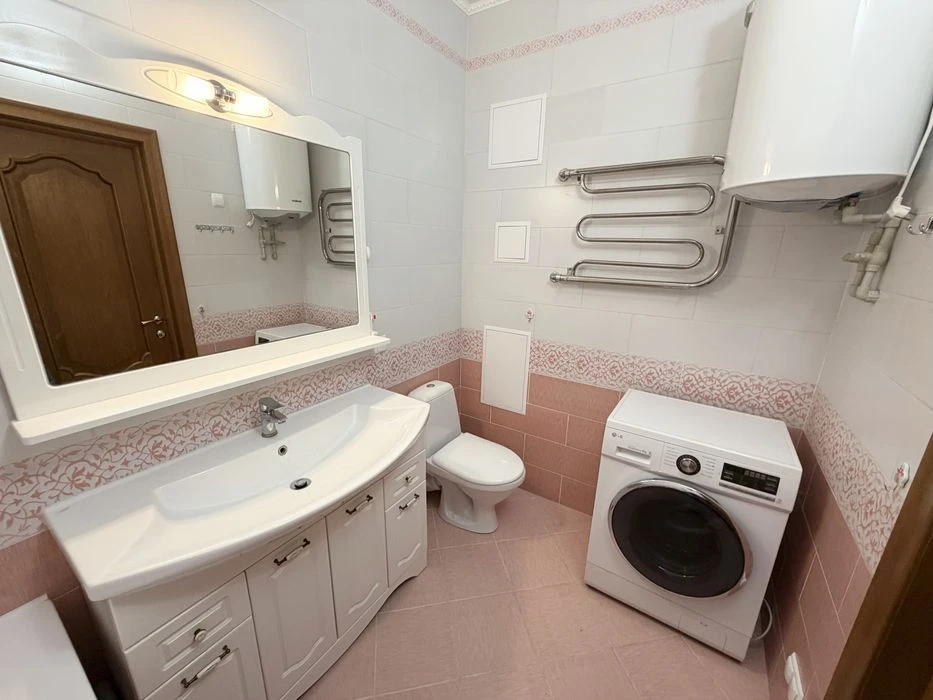 Продаж 3к квартири Генератор. ЖК Троєщина 104м2 з гарним рем