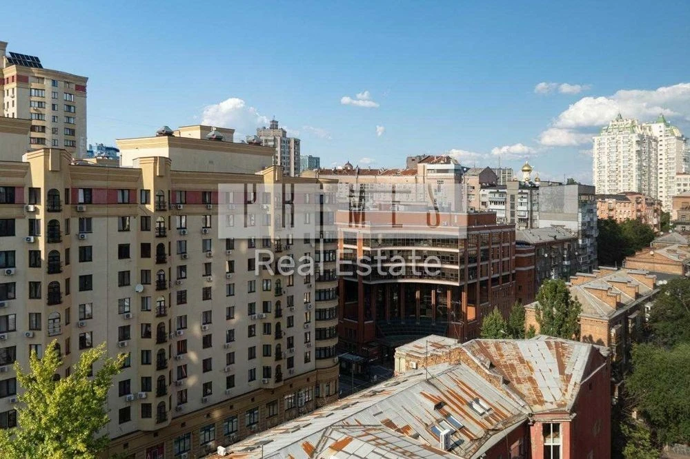 Apartment 69 Dmytrivska St., 140m2