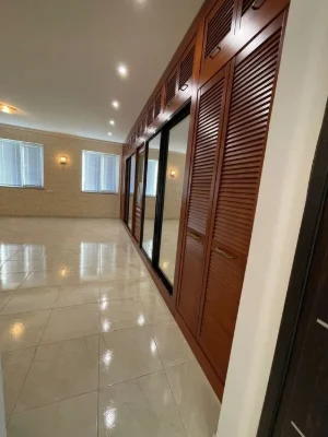 Альтернатива квартирі: триповерховий котедж 203 м² з пентхау