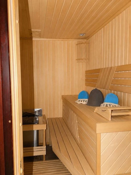 Альтернатива квартирі: триповерховий котедж 203 м² з пентхау