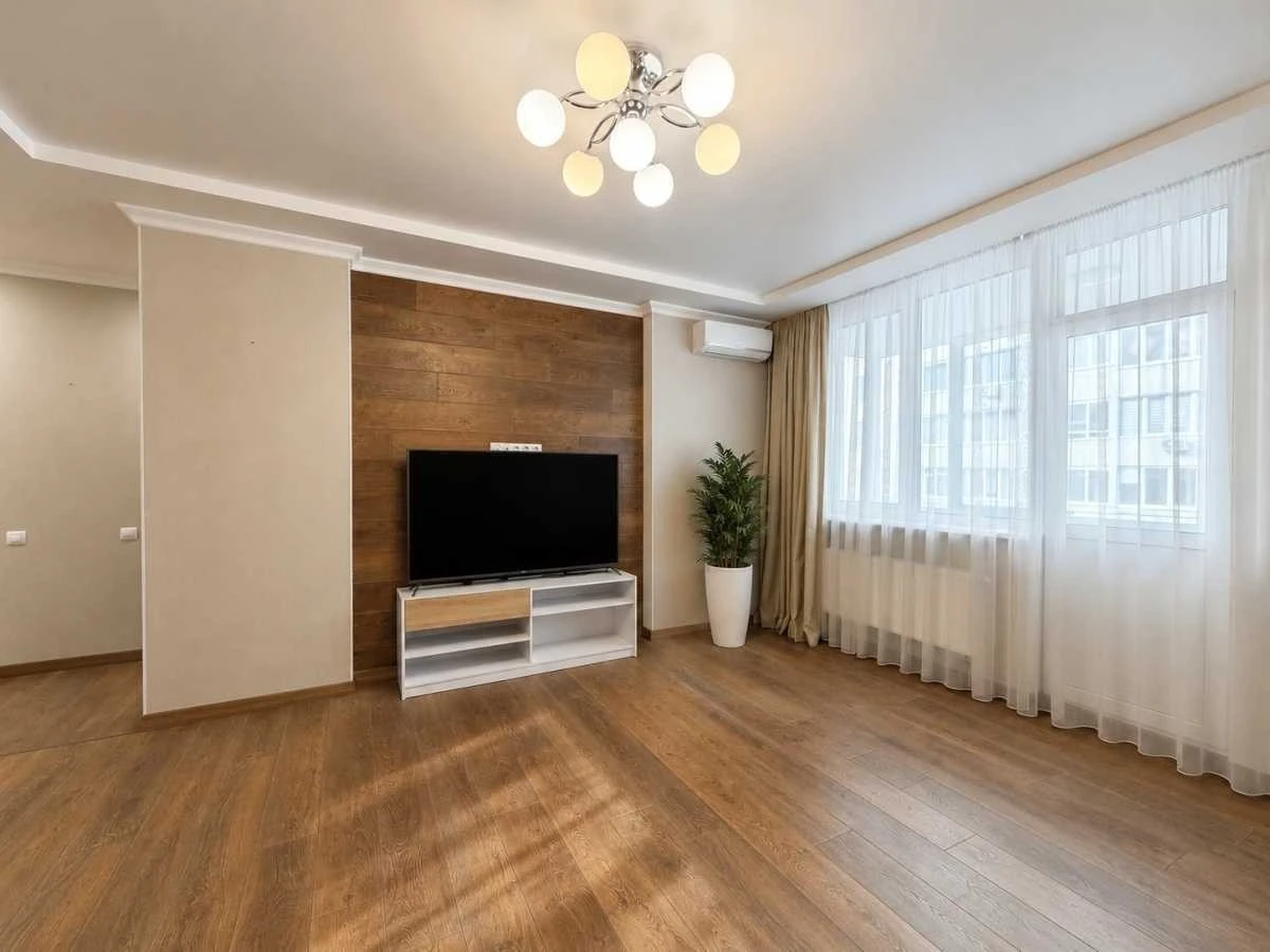 Продаж 1-кімнатної квартири 52 м², Михайла Донця вул., Ломон