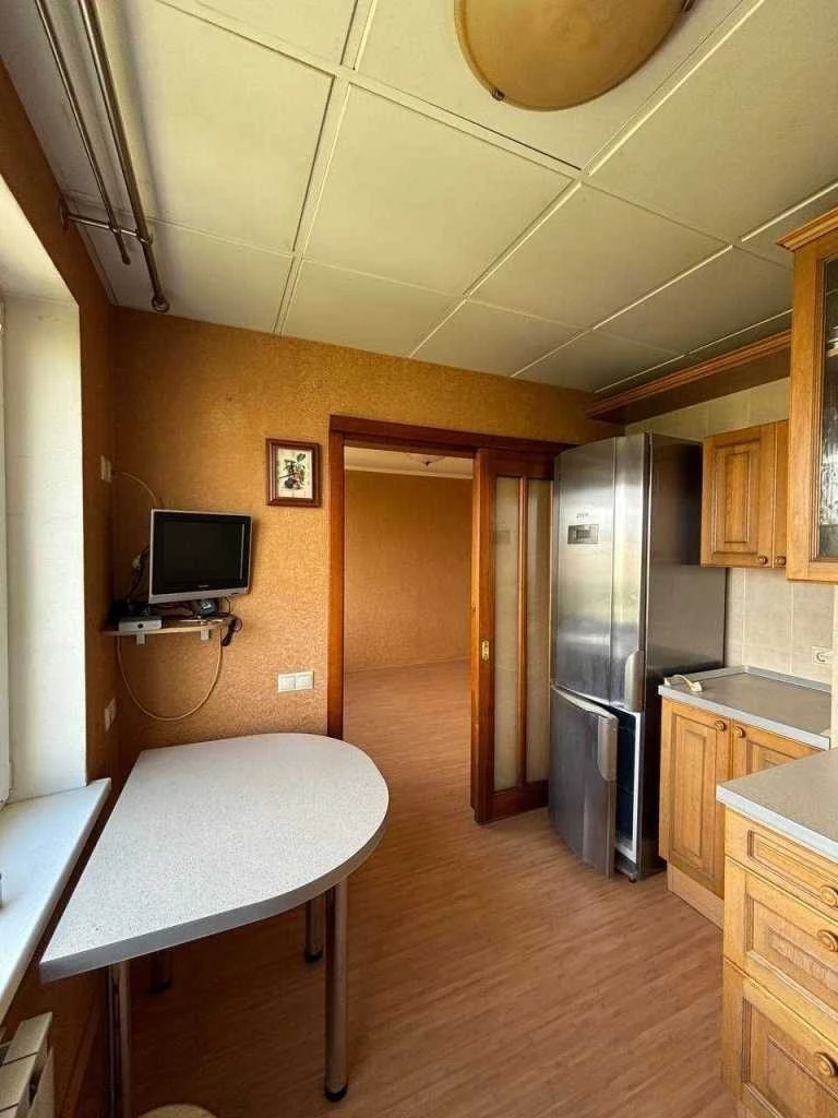 Продаж 3-кімнатної квартири 69 м², Академіка Булаховського в