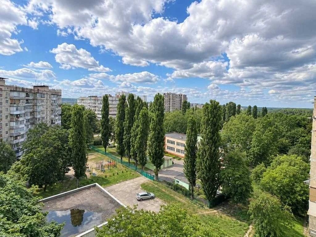 Продаж 3-кімнатної квартири 69 м², Академіка Булаховського в