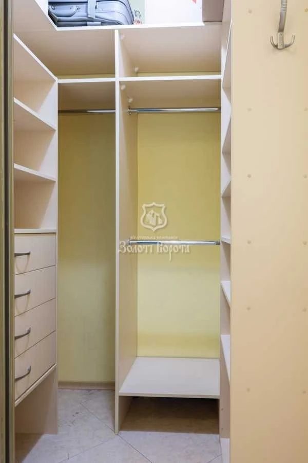 Продаж 1-кімнатної квартири 43 м², Михайла Донця вул., Драго