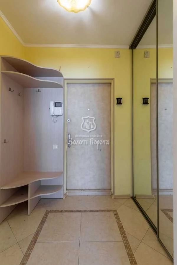 Продаж 1-кімнатної квартири 43 м², Михайла Донця вул., Драго