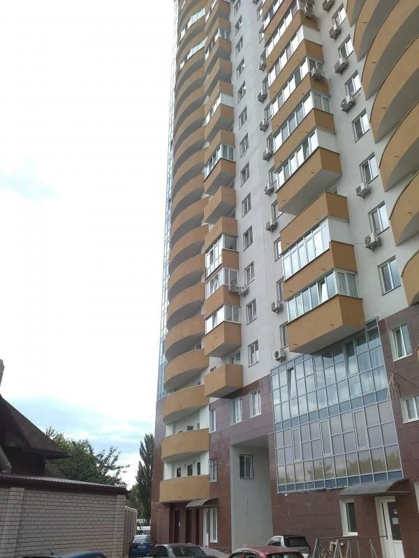 Продаж 2-кімнатної квартири 48.7 м², Юрія Шумського вул., 5
